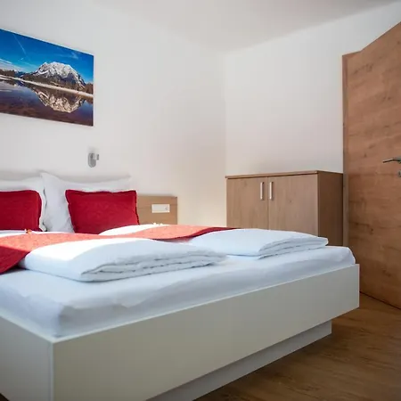 Grimming-panorama Apartman *